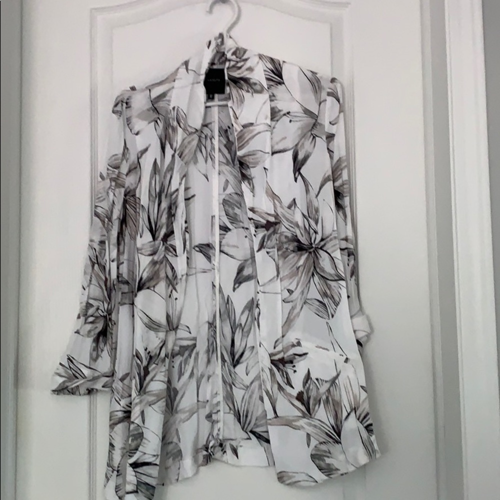 Dynamite floral blazer